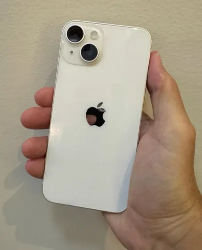 iPhone 14 (retirada de peças, placa queimou)