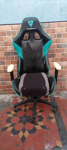 Cadeira game hidráulica e encosto reclinável funcionando