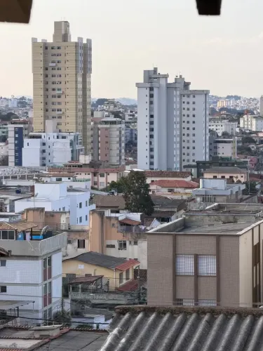 Imóvel para venda tem 350 metros quadrados em Santa Efigênia - Belo Horizonte - MG