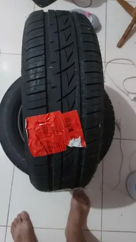 Vendo pneus 195/60r15