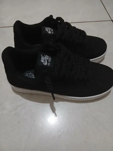 Vende-se sapato air force da nike seminovo 