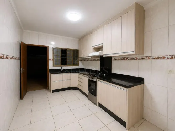 Casa com Edícula à Venda | Jardim Antares Londrina