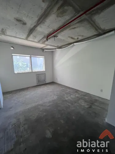 Sala Comercial à Venda e Locação 27,76m² Start Offices Taboão Taboão da Serra/SP