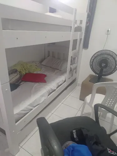 Vendo triliche solteiro no preço legal .. ótima 