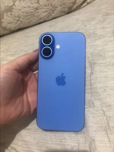 iPhone 16