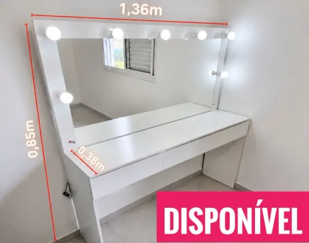 Penteadeira com 3 gavetas e lâmpadas LED inclusas!