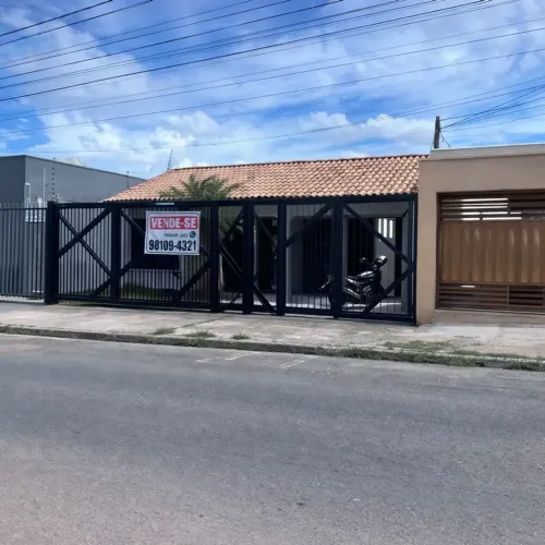 CASA COM PISCINA REFORMADA CPA 3