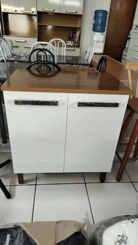 Balcão ouro com 2 portas e 0,50cm de pronfundidade