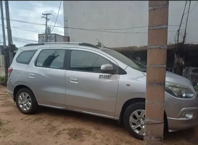 ESTOU VENDENDO ESSE CARRO SPIN....(93) 99167- 0270