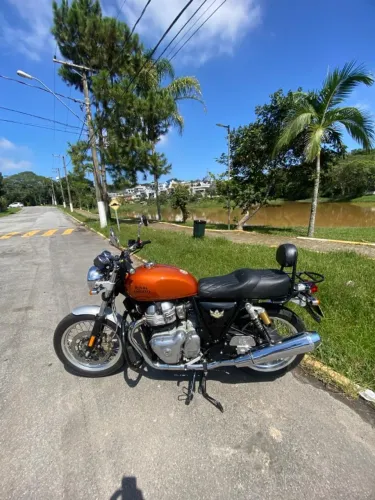Royal Enfield Interceptor 650 Impecável