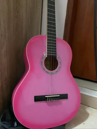 Violão clássico Giannini rosa 