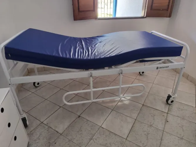 Cama hospitalar 