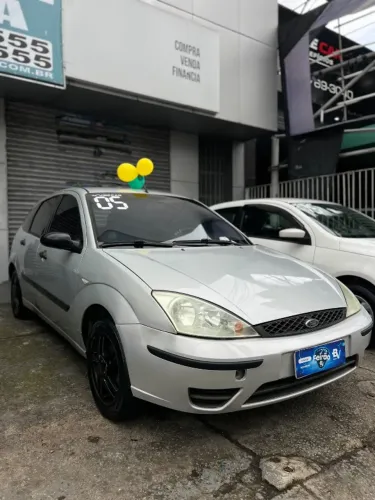 Ford Focus Ghia/ XR 2.0 /ghia 2.0 16V Flex 5P 2005
