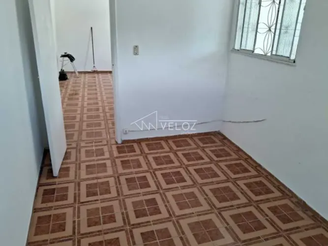 Apartamento - / Residencial / Santa Teresa