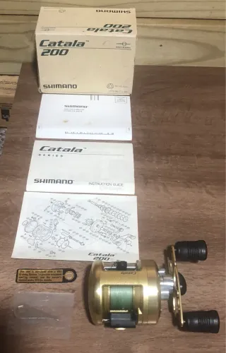 Carretilha Shimano Catala 200