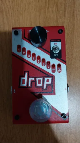 Pedal Digitech Drop e Oitavador