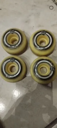 Rodas de Skate Mini Logo originais usadas poucas vezes