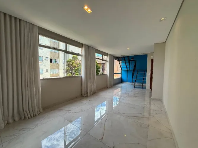 Cobertura com 4 dormitórios à venda, 220 m² por R$ 890.000,00 - Minas Brasil - Belo Horizo