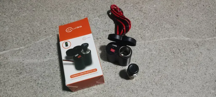 carregador de moto entrada usb e acendedor