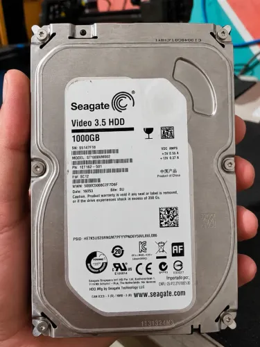 HD Seagate 1TB SATA 3.5 - Para DVR e PC - ST1000VM002