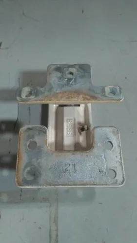 Dobradiça Inferior LD Porta Traseira Ducato