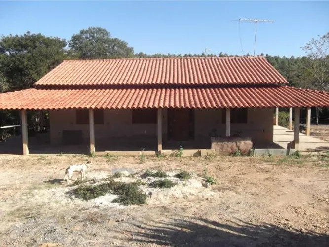 Jaboticatubas sítio de 4600m, c mina dágua casa com 2 quartos.WhatAap * Guilherme