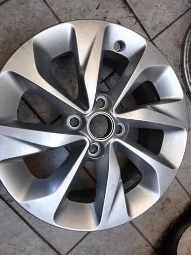 Roda aro 15 Chevrolet Onix 1.4 turbo original fábrica 4X100 jogo