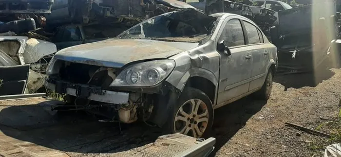VECTRA 2011 SUCATA 