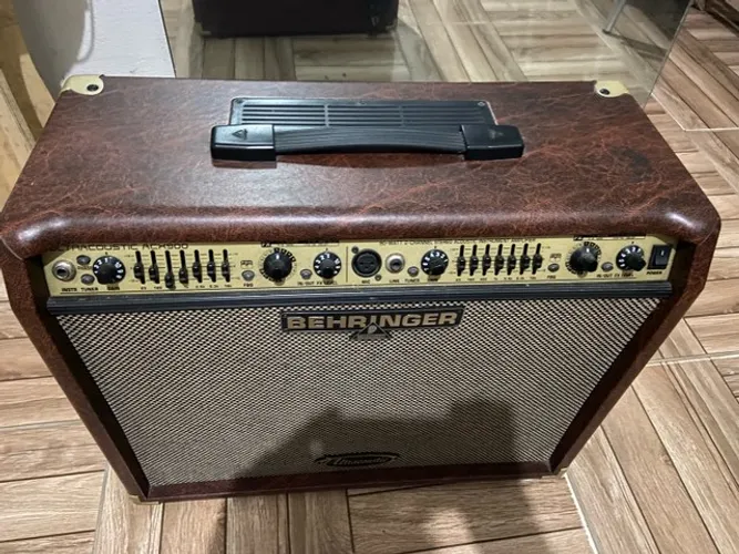 Cubo para voz e violão 
