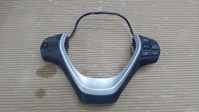 Comando Volante C/ Moldura Bmw 320i
