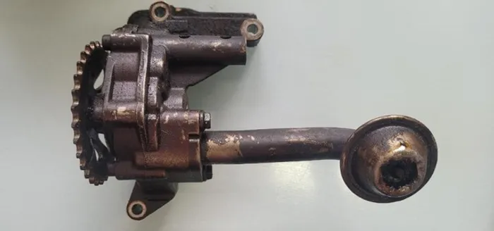 Bomba De Óleo A3 Golf 1.8 06a115105 N2