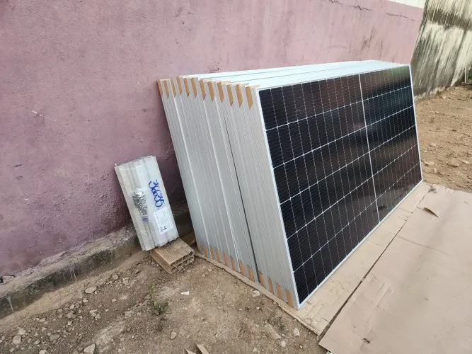Placa Solar 630w Bifacial Nova Sem Uso 25 anos de garantia de geração