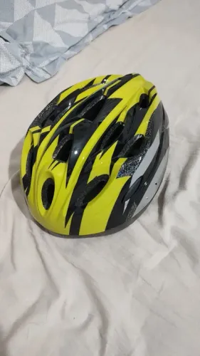 Capacete de Bicicleta Semi Novo