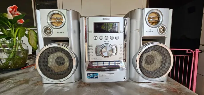 MICRO SYSTEM CMT-HP7, FUNCIONA SÓ RADIO E ENTRADA AUXILIAR