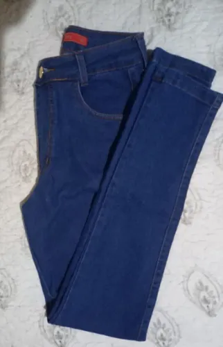 Vendo calça jeans.