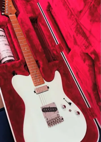 Guitarra Ibanez AZ S2200 Prestige - (Em loja)