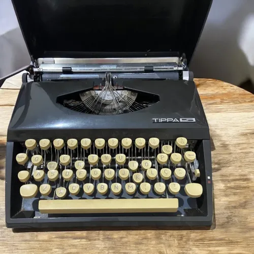 Máquina de Escrever TIPPA