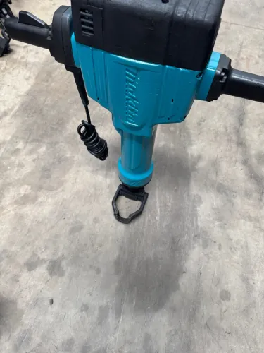 Martelo Demolidor Makita 30 kg