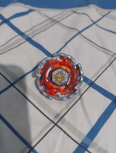 Beyblade Tornado Herculeo 105F - Metal Fight Beyblade, Takara Tomy 
