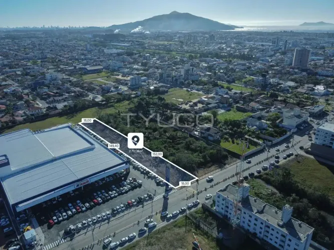 Terreno comercial à venda em Tijucas/SC