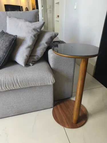 Mesa encaixe branço de sofa