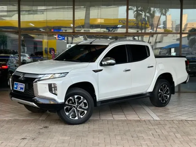 Mitsubishi L200 Triton Sport HPE-S 2.4 CD Dies. AUT 2025