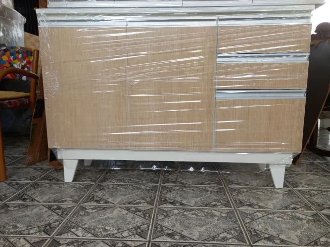 Vendo armário novo Com o sem gavetas