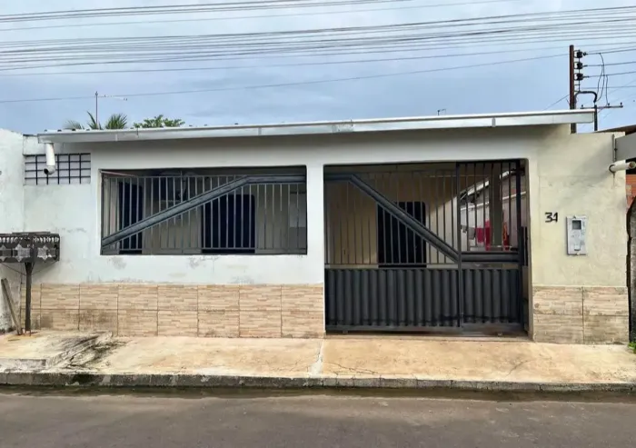 * Vendo casa nas águas Brancas