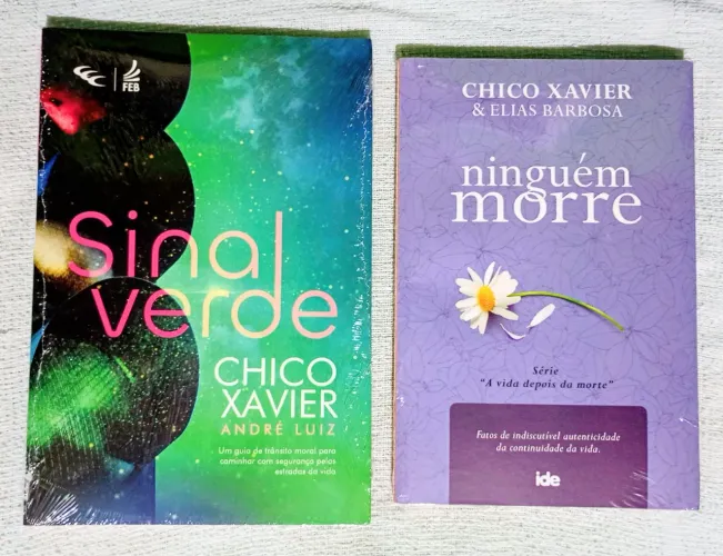 Kit 2 Livros Chico Xavier - Novos Lacrados