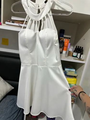 VESTIDO NUNCA USADO