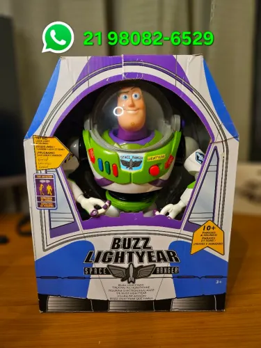 Boneco Buzz Lightyear Tamanho Real - Réplica Completa do Filme