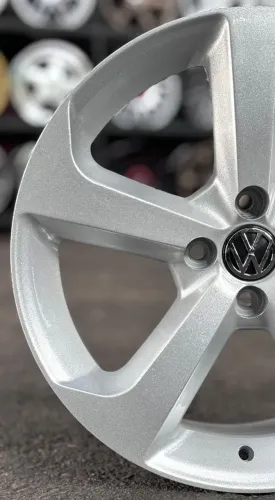 Rodas aro 17 Volkswagen Brooklyn GTI