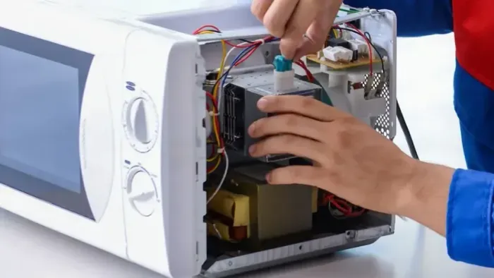CONSERTO E MANUTENÇÃO DE MICROONDAS - BUSCAMOS