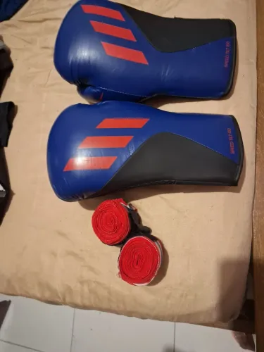 Luva de muay thay/boxe ADIDAS 10oz